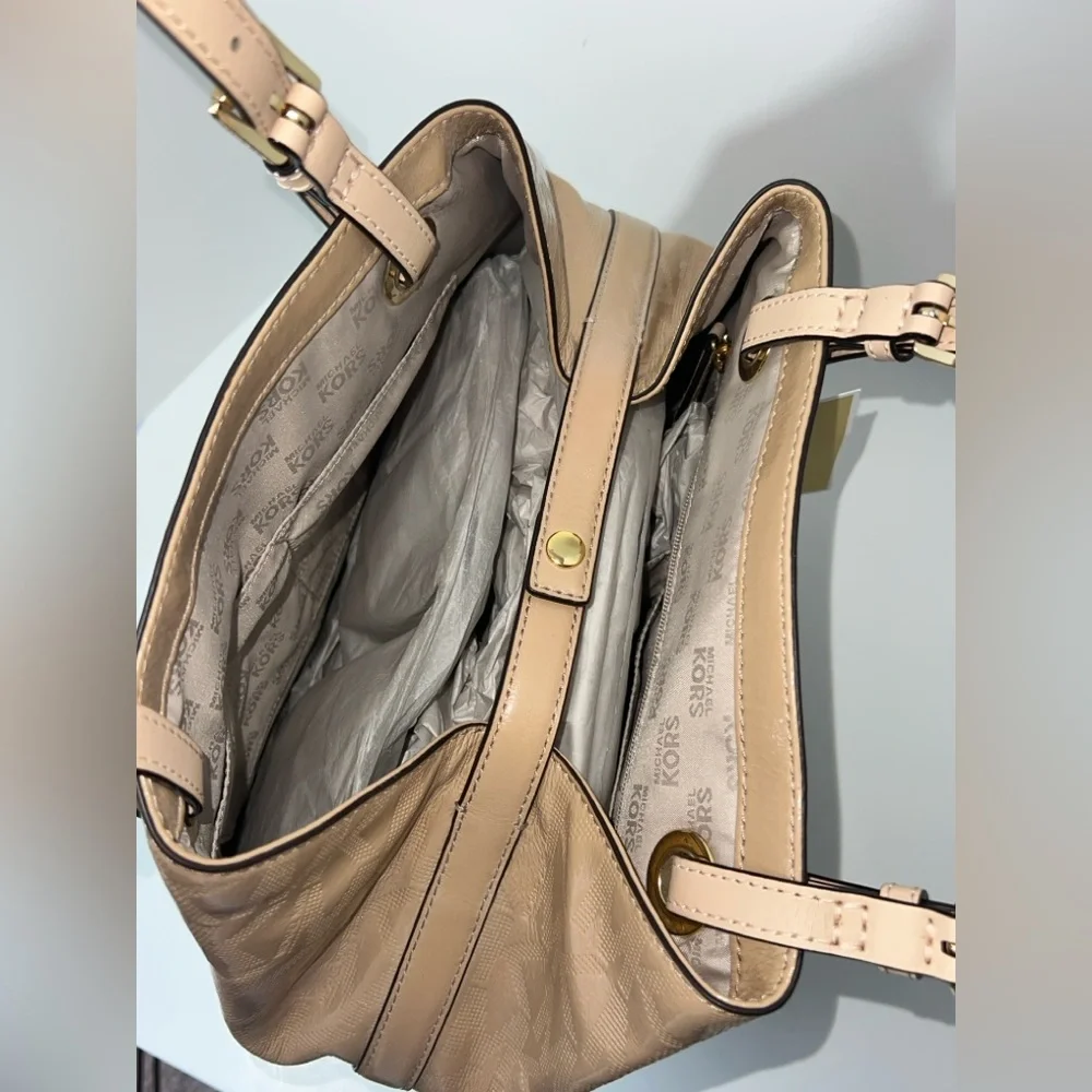 NWT Michael Kors‎ Jet Set patent beige leather tote bag